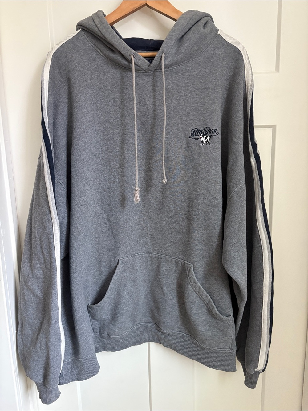 Vintage Y2K Big Dogs Embroidered Striped Sleeve Hoodie Heather Grey